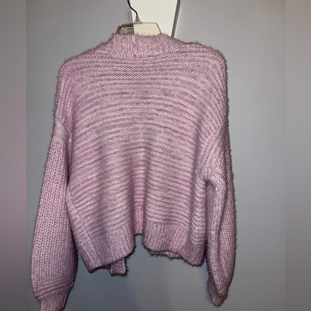 Akemi + Kin sweater - Picture 2 of 5